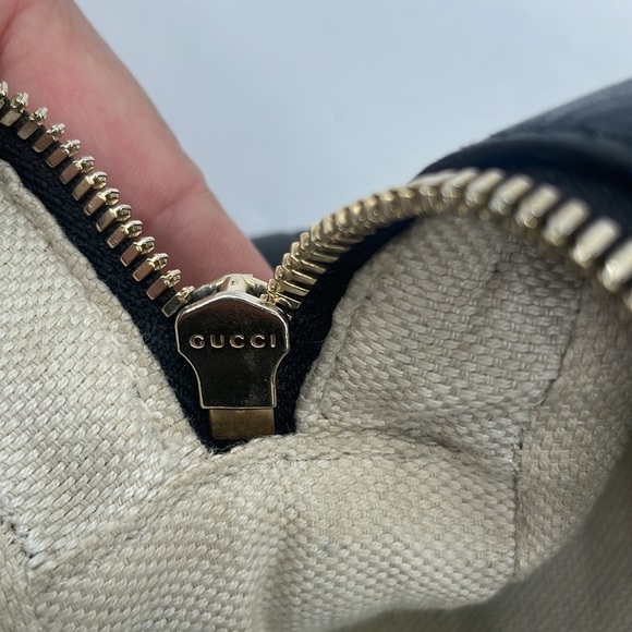 Gucci Black pebbled leather Soho Disco camera bag with tassel Rare - Picture 6 of 10